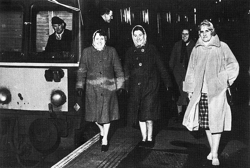 23.04 4th April 1964