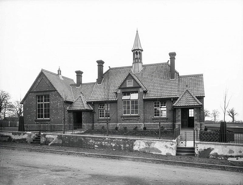 1897