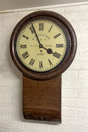 Refreshment Room clock