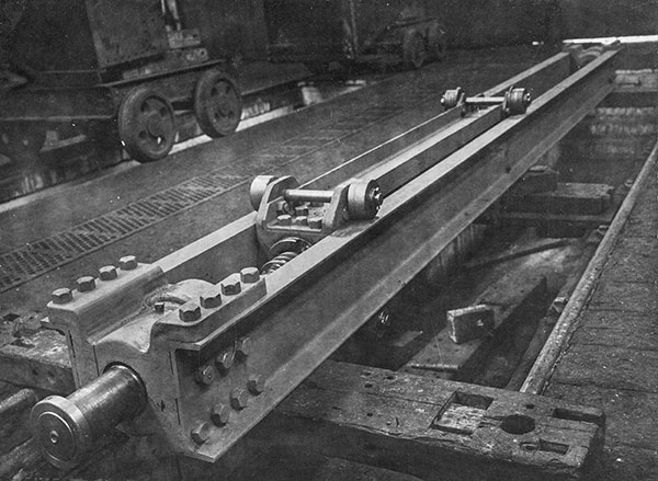 Horizontal Drawing Press