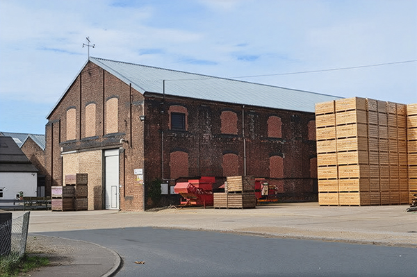 Carriage shop